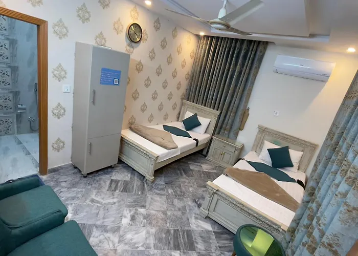 Midways Guest House And Hotels