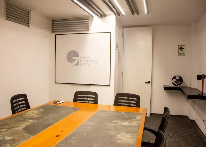 Grau Business Hotel