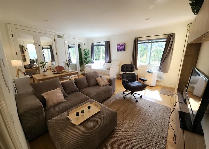 Hollywood Hills Hideout Apartment!