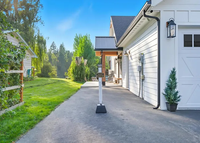 Baby Birch Banks Guest House On Lake Pend Oreille