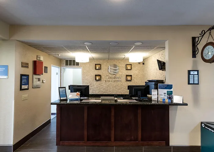 Comfort Inn & Suites Paw Paw