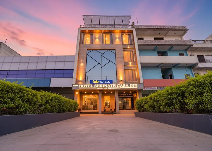 Fabhotel Shrinath Casa Inn