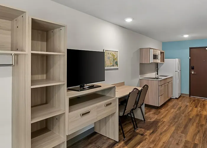 Woodspring Suites Newington - Hartford South