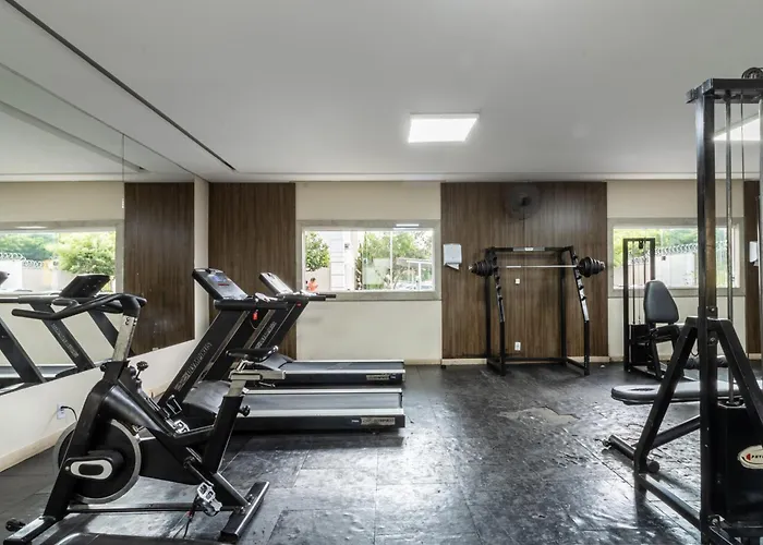 Flats Praia Uberlandia - Apt próximo ao Praia Clube - Area de lazer com Portaria 24 horas, piscina, academia, brinquedoteca, churrasqueira e áreas verdes para caminhadas
