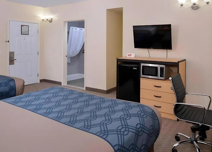 Econo Lodge Rochester I-90 & I-390
