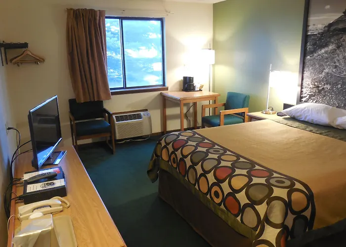 Super 8 By Wyndham Buffalo