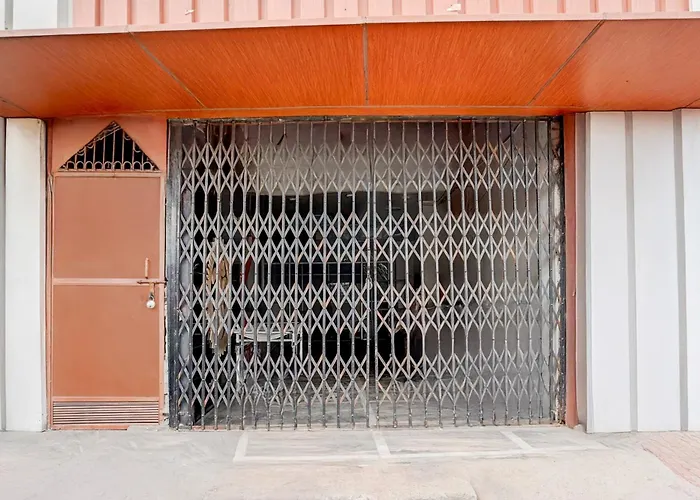 Hotel O Sector 121 Gaur City Mall Noida Formerly Royal Fng