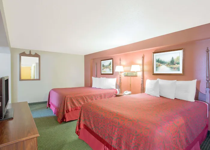 Days Inn By Wyndham Custer