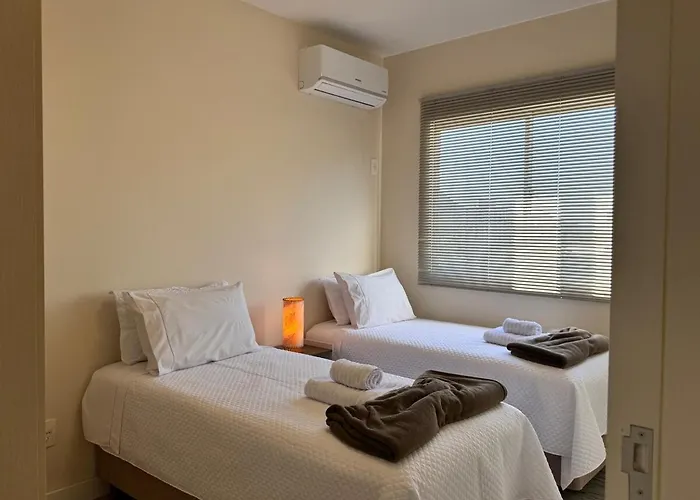 Apartamento Luxo Centro com Suíte, Sacada, Garagem, Garage