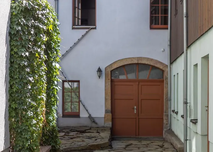 Ruhiges Zimmer mit Gartenblick&Schreibtisch