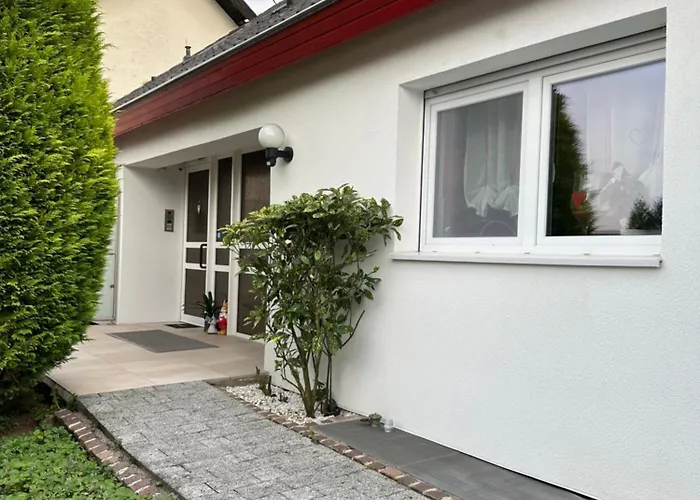 One Room Apartment In A Quiet Location Air Conditioning