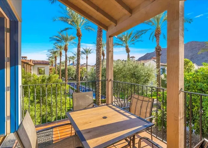Upstairs 1Br Villa With Impeccable Views #A
