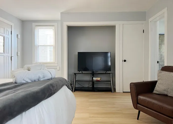 Chandler Studio Apartments