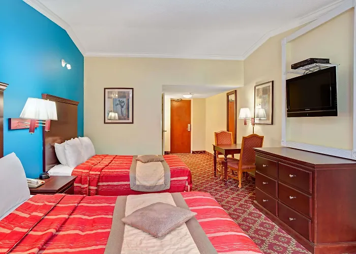 Days Inn By Wyndham Nanuet / Spring Valley