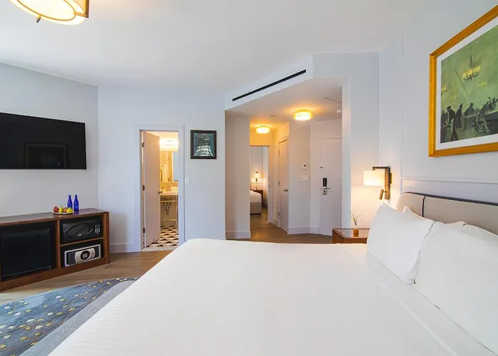 Hotel Belleclaire Central Park, A Small Luxury Hotel