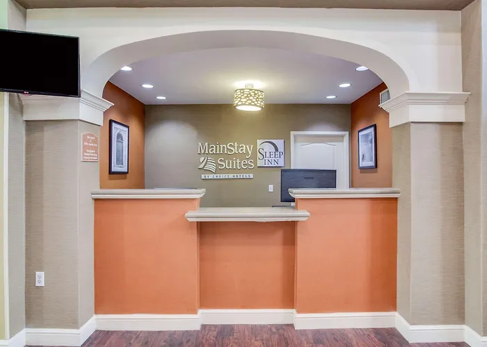 Mainstay Suites At Pga Village