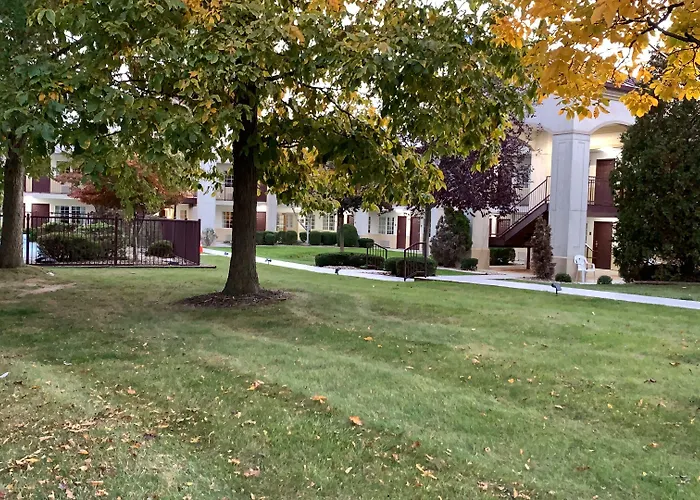 Days Inn By Wyndham Austintown