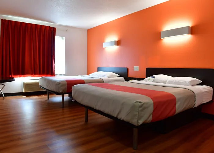 Motel 6-Lincoln, NE