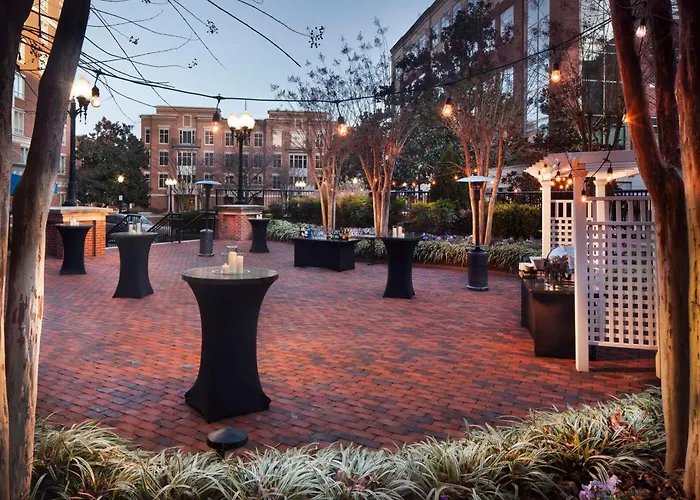 Hilton Alexandria Old Town