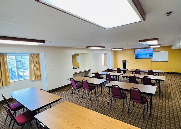 Surestay Hotel By Best Western Christiansburg Blacksburg