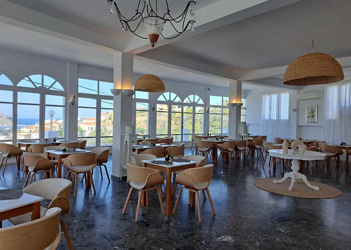 Paradise Art Hotel By Mr And Mrs White