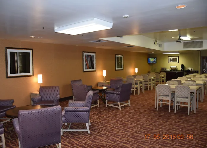 Ramada By Wyndham Timmins