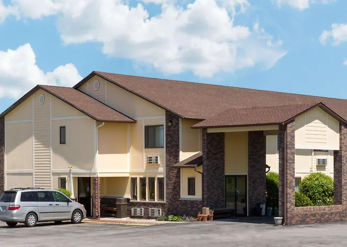 Super 8 By Wyndham Perry Ia