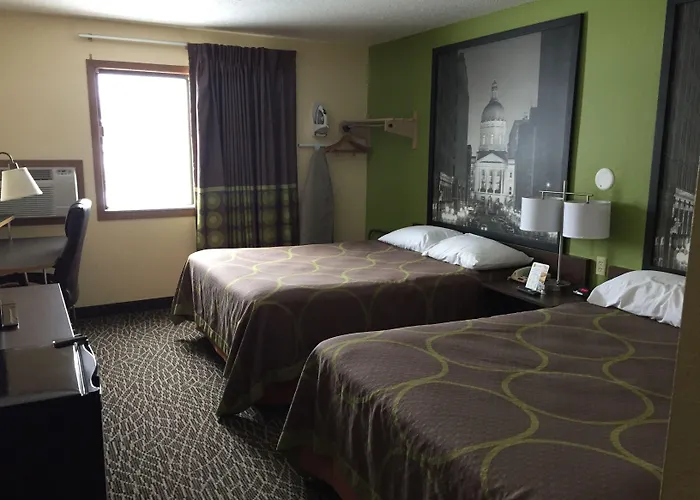 Super 8 By Wyndham Muncie/Ball St. College Area