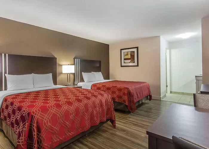 Econo Lodge Inn & Suites Lethbridge - Henderson Lake