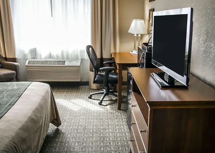 Quality Inn & Suites Bradford