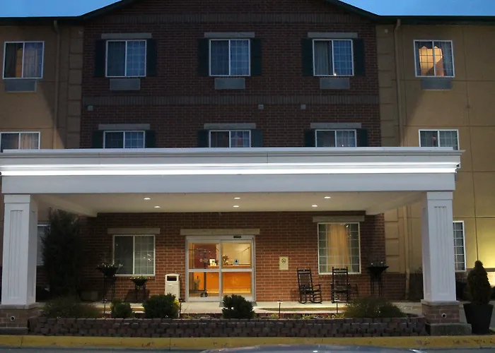 Best Western Plus Des Moines West Inn & Suites