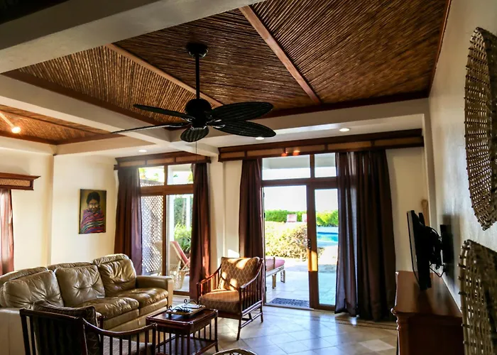 The Lodge At Jaguar Reef