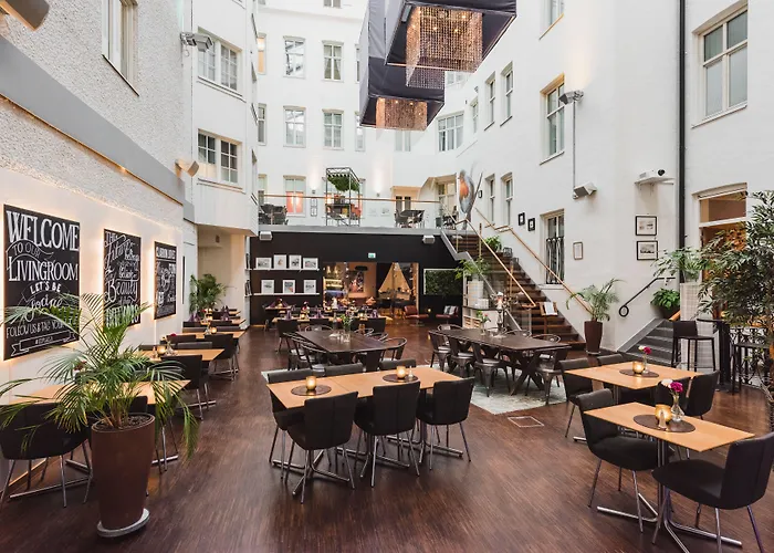 Home Hotel Plaza