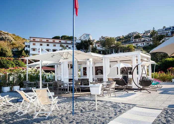 Grand Hotel De Rose
