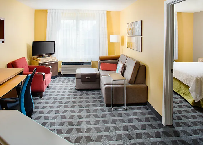 Towneplace Suites By Marriott Manchester-Boston Regional Airport