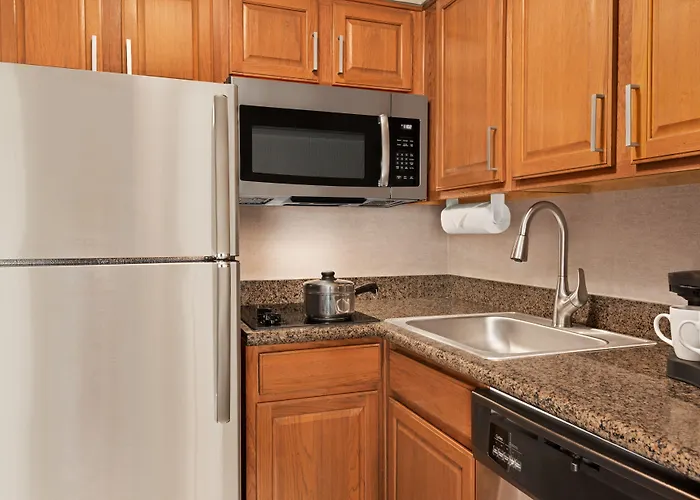 Homewood Suites By Hilton Portland Airport