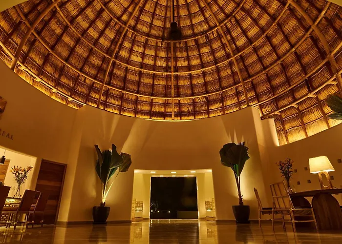 Camino Real Zaashila Huatulco