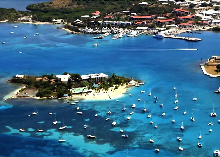 Hotel On The Cay