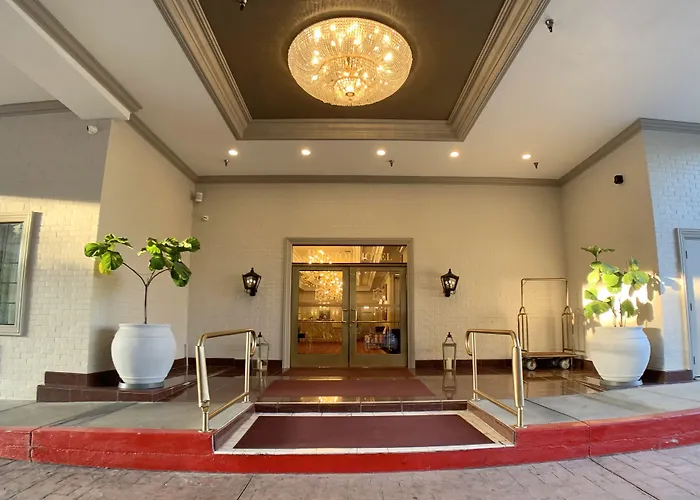 The Bristol Hotel Campbell San Jose