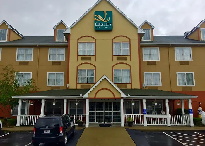 Quality Inn & Suites Cincinnati Sharonville