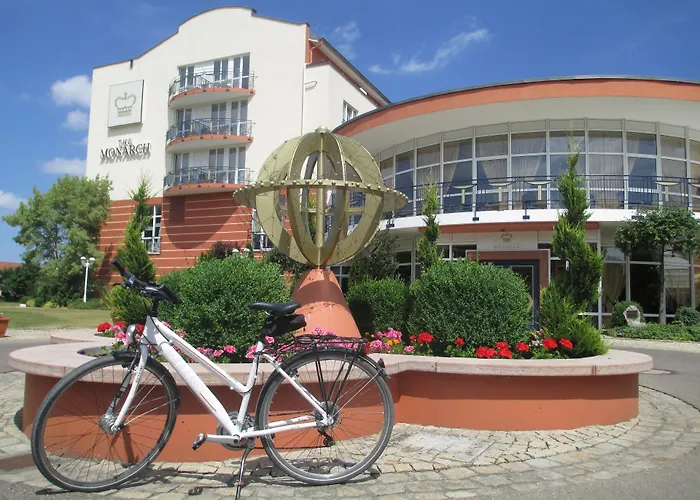 The Monarch Hotel