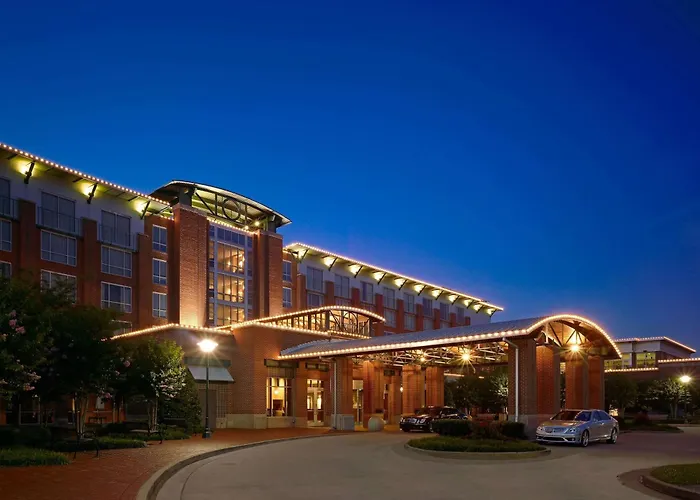 The Chattanoogan Hotel, Curio Collection By Hilton