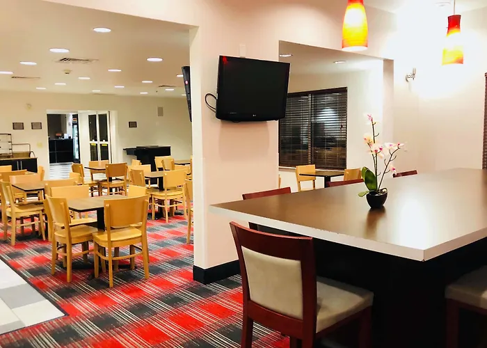Country Inn & Suites By Radisson, Dfw Airport South, Tx