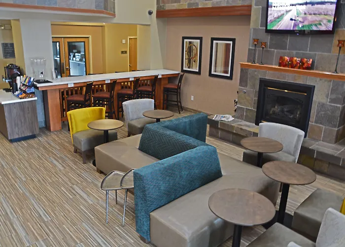 Best Western Plus Gateway Inn & Suites - Aurora