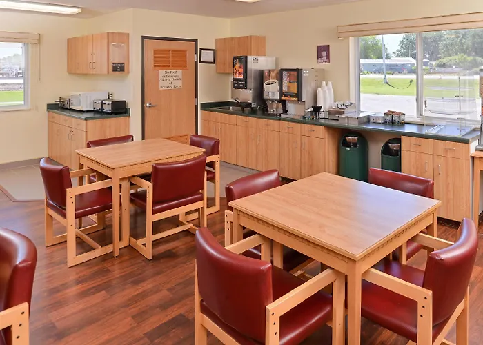 Americas Best Value Inn & Suites-Spring Valley