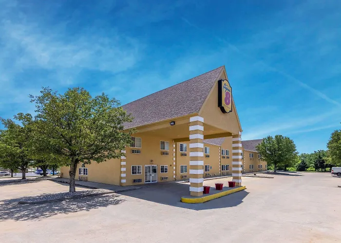 Super 8 By Wyndham De Soto