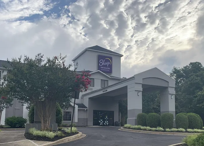 Chesapeake Inn And Suites Lexington Park Patuxent River Naval Air Station