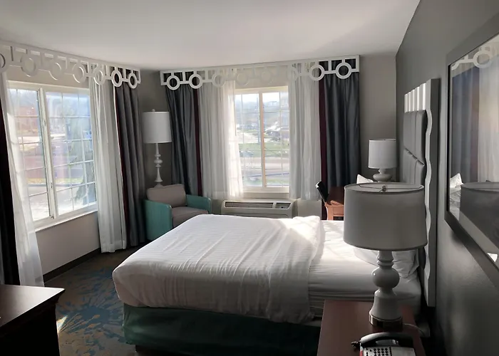 Best Western Erie Inn & Suites
