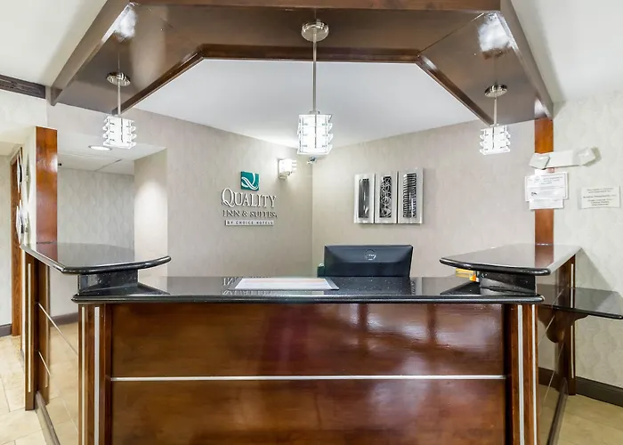 Quality Inn & Suites Arden Hills - Saint Paul North