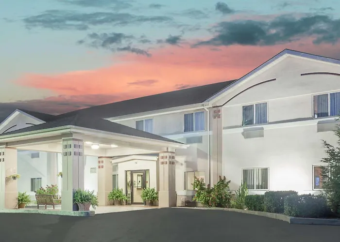 Super 8 By Wyndham Central City